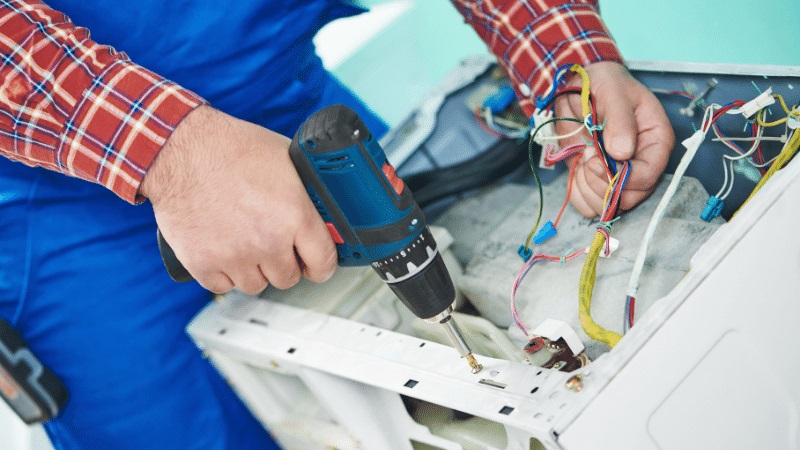 Tire Toshiba Toshiba çamaşır makinesi kart tamiri – Su almama arızası orijinal parça ile giderildi. - Teknik servis örneği